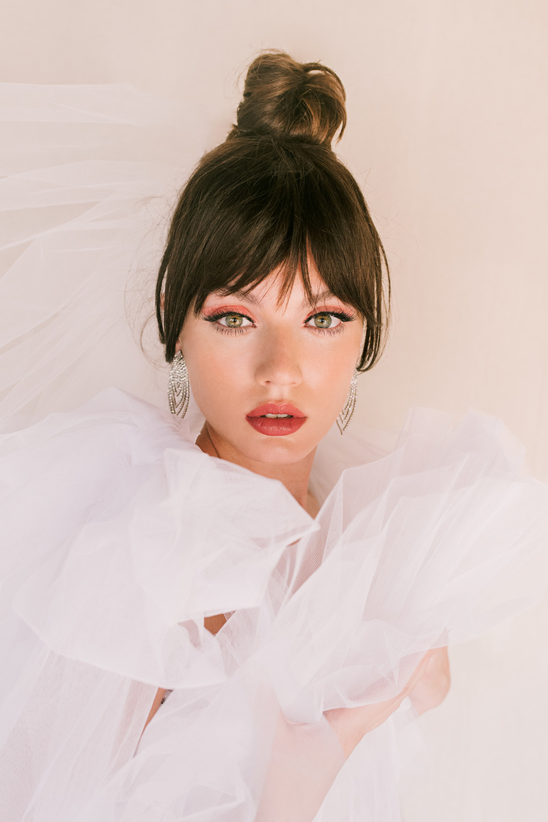 Consigue el look perfecto de pelo y maquillaje