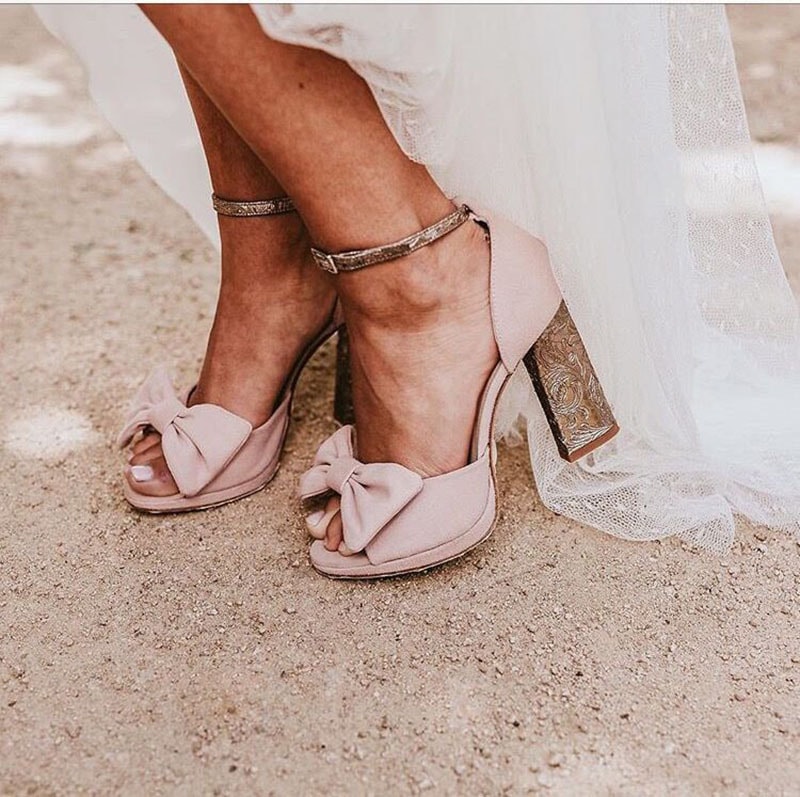 Zapatos para novia románticos