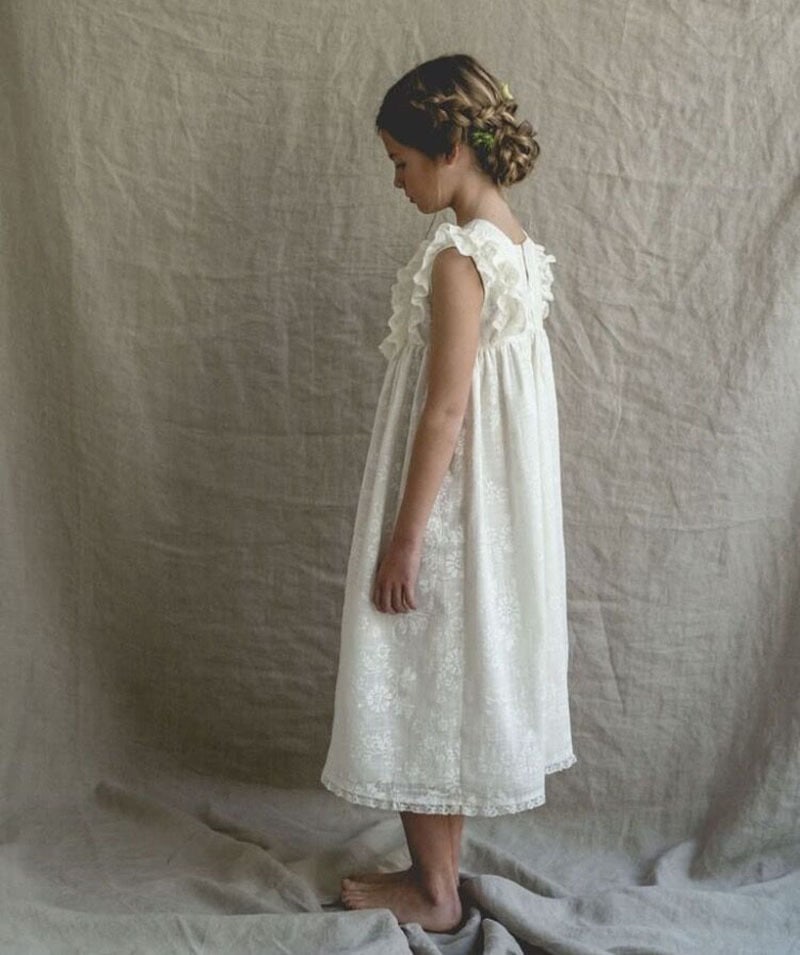 vestido de niña de labube